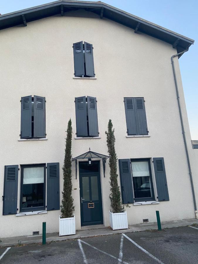 Mt.1937 Hotel Condrieu Eksteriør billede